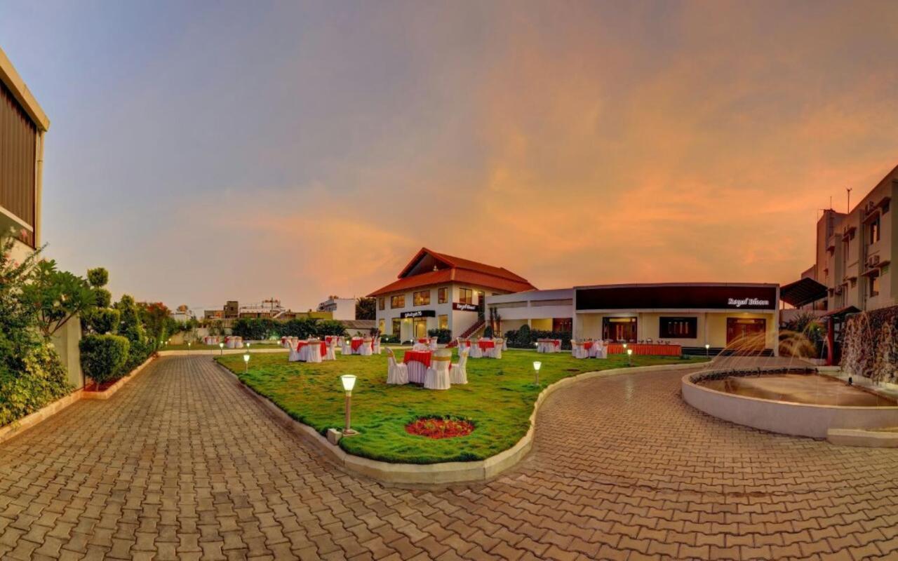 Hotel Kalyani Mysore Luaran gambar