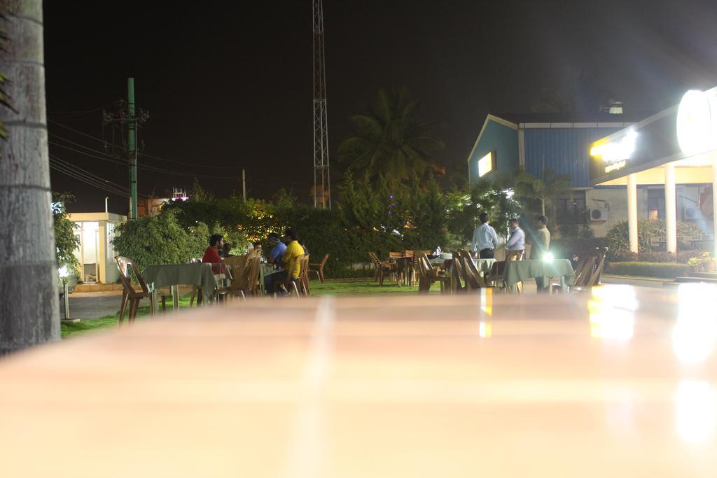 Hotel Kalyani Mysore Luaran gambar