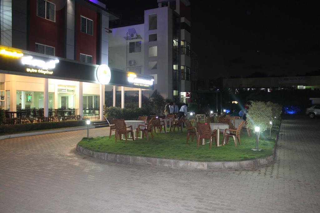 Hotel Kalyani Mysore Luaran gambar