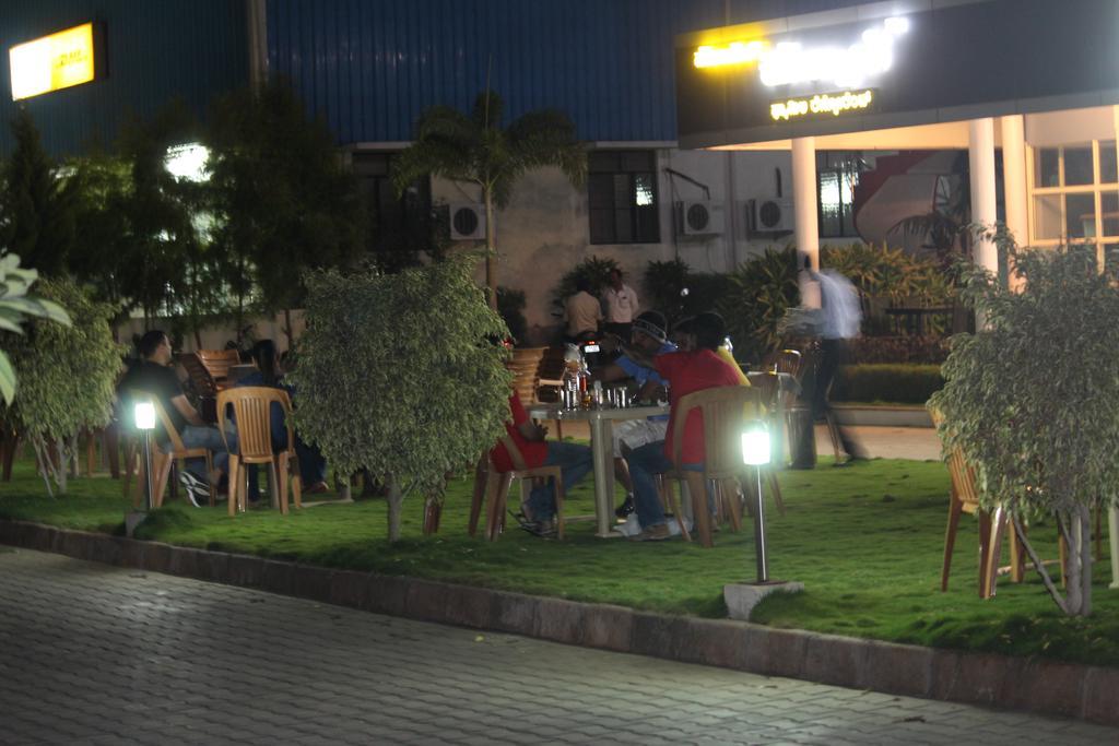 Hotel Kalyani Mysore Luaran gambar